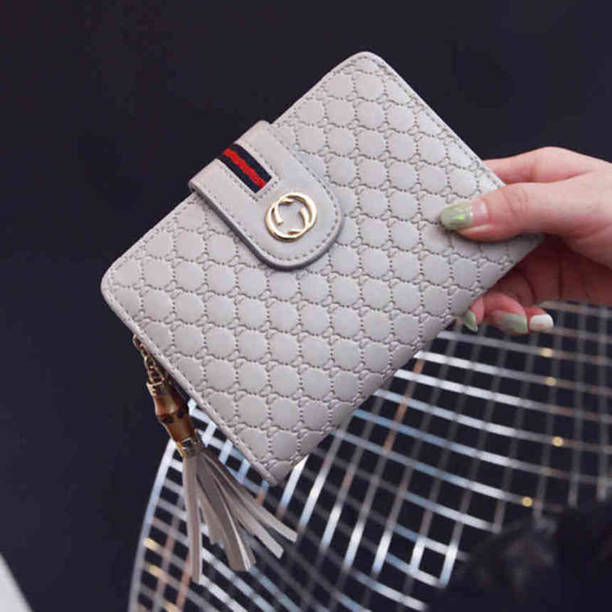 

80%2022 New Top Design Luxury Bags accessories short purse buckle embossed multi Card Wallet fashionable handbagWomen's Fashion Bags, Black