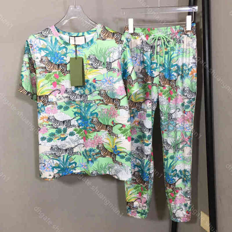 

22ss summer women print short sleeve t-shirt pants two piece suit letter logo tee tiger pattern casual sweatpants hip hop bike 5A quality female Apparel wholesale a1
