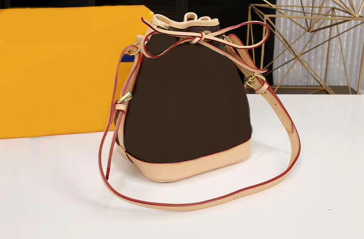

Bags ICONIC Noe M40817 Womes 2022 BB HANDLES SHOULDER EVENING Milan Handbag CLUTCHES Color Jtphn, Brown