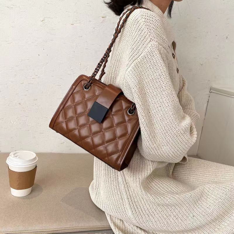 

Chain bag women's versatile One Shoulder Messenger underarm bag, Black