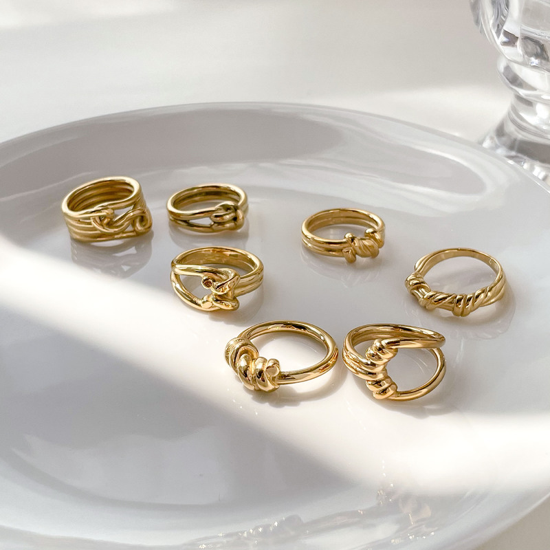 

Tarnish Free Waterproof Stainless Steel Twist Rings For Women Braided Twisted Signet Chunky Dome Ring Stacking Band Jewelry 220716