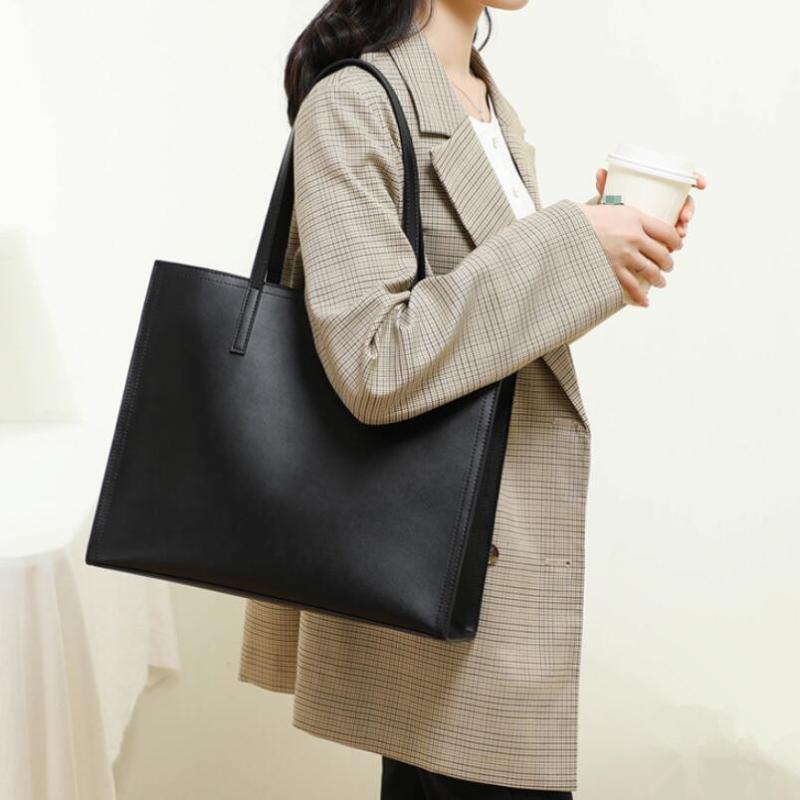 

Evening Bags 2022 Brand Women Genuine Leather Handbags Large Capacity Casual Tote Elegant Ladies Simple Shoulder Bag High Quality, Black