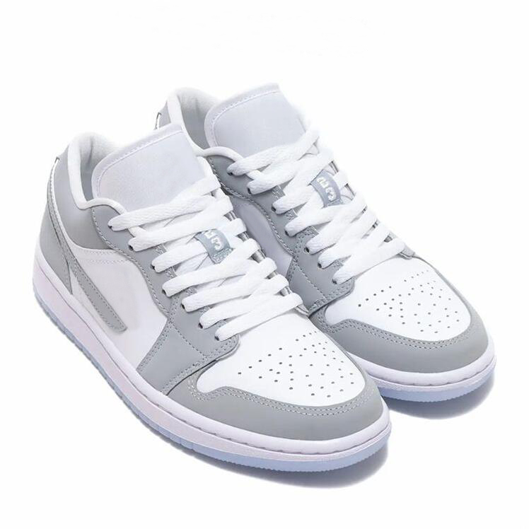 

Jumpman 1 Designer Shoes Fashion basketball for men and women low cut outdoor sports training running Sneakers DC0774-105 Dress Shoe, Customize