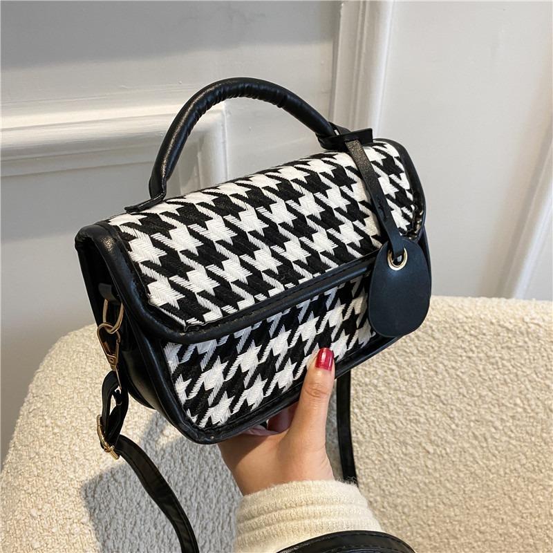 

Evening Bags Autumn Shoulder Bag Portable Small Square Messenger Printed Vcanvas Tote Korean VersionEvening, Beige