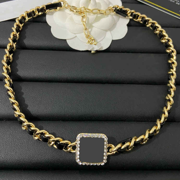

22ss 15style 18K Gold Plated Pendant Letter Necklace Luxury Designer Necklaces Pearl Men Women Metal Jewelry Accessories
