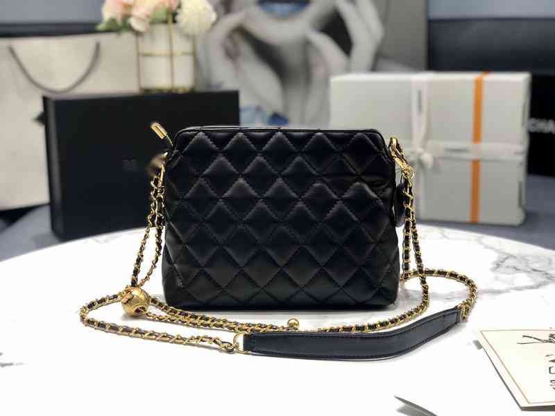 

Luxury Brand design 23187 Letter shoulder Chain CC bag woman's Jumbo Maxi GST shopping Bags lambskin Leather vintage plaid handbag messenger bag totes, Picture show