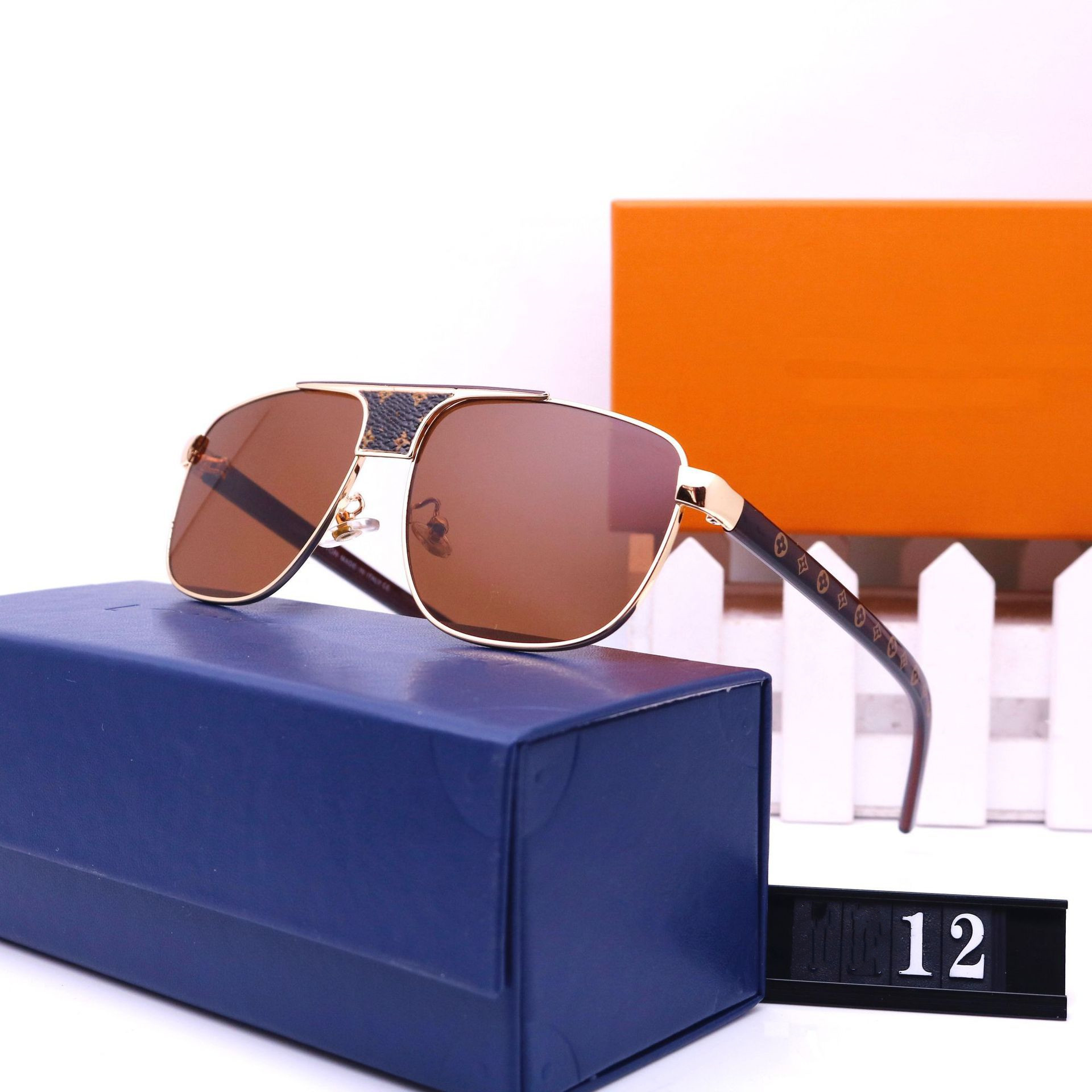 

Fashion Designer Sunglasses For Womens Mens Luxury Brand sunglasses Outdoor Shades PC Frames Classic UV400 Lady EyeGlasses Men and Women Glasses Unisex 72