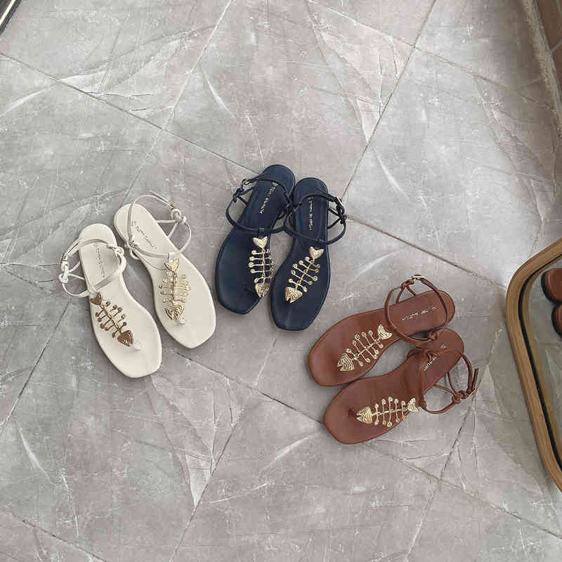 

Slipper Torys Burchs 2022 New Xia Fangtou Tb Fishbone Flat Bottom Clip Foot Sandals European and American Roman Style Comfortable Sheepskin, Creamy-white