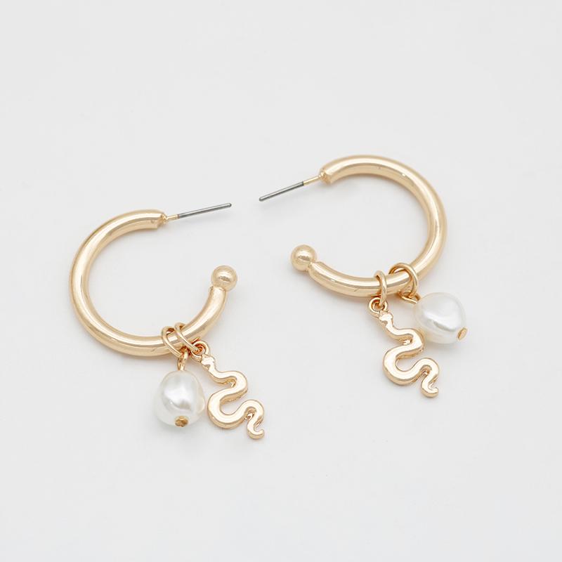 

Dangle & Chandelier Arriva Luxury Vintage Snake Irregular Shape Acrylic Pearl Earrings For Women Delicate Fashion Accessories Gift 2022 A040