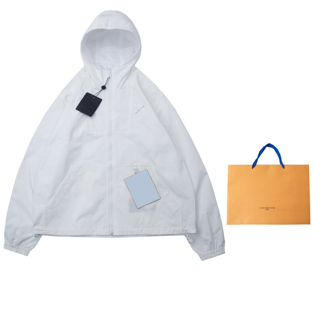 

New AOP jacquard letter knitted sweater in autumn / winter 2022acquard knitting machine e Custom jnlarged detail crew neck cos285s2r3