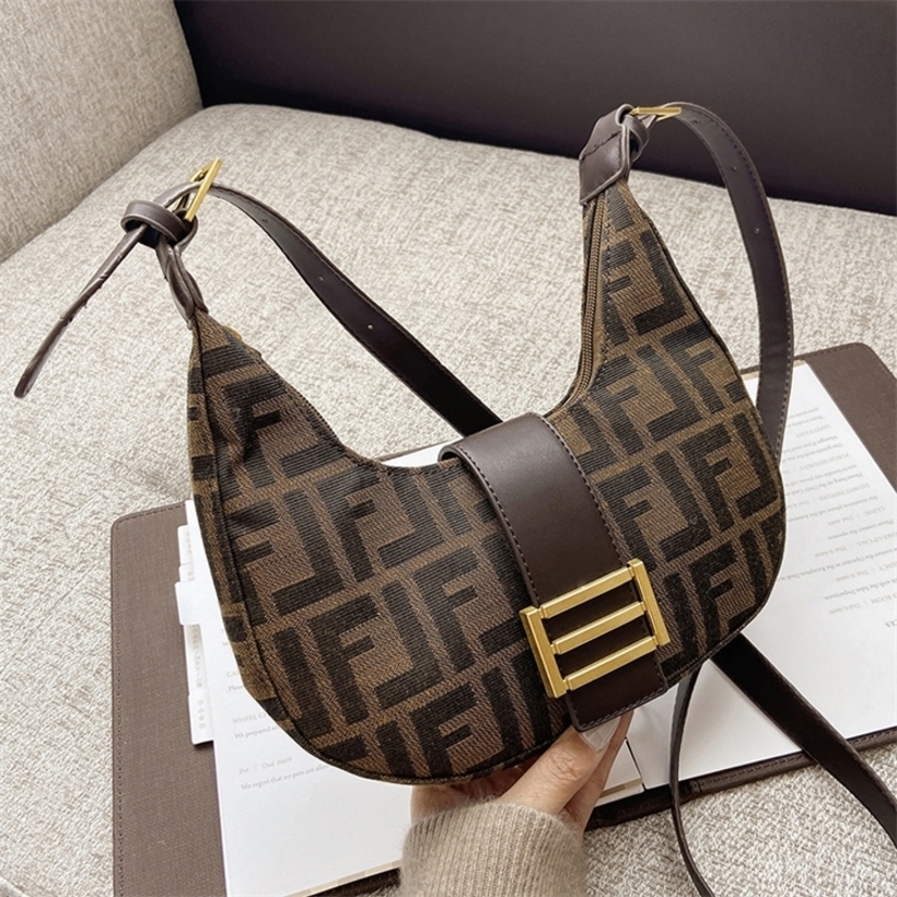 

2022 luxury jewelry designer bag club French crescent single cross arm, Coffee