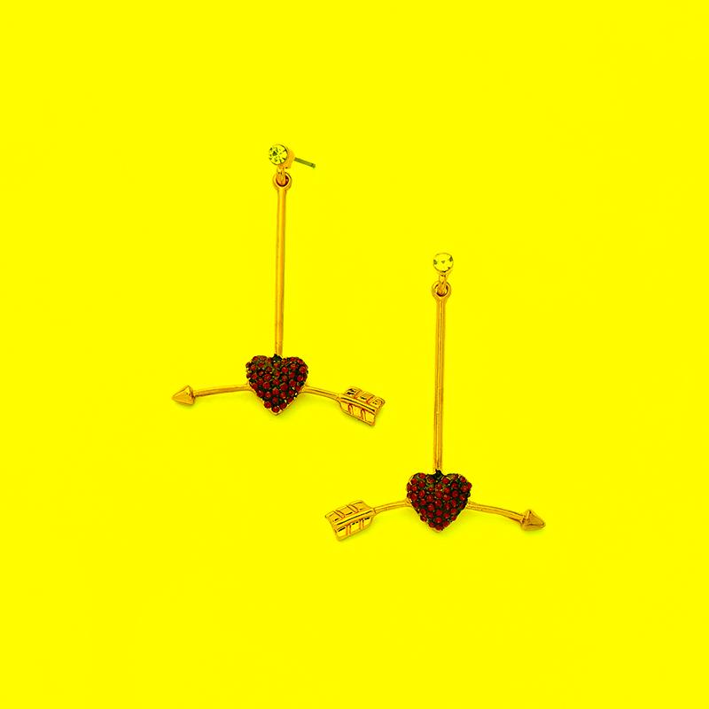

Dangle & Chandelier Charm Korean Fashion Jewelry Red Love Heart Long Earring For Women Girl Trendy Crystal Arrow Gift AccessoriesDangle