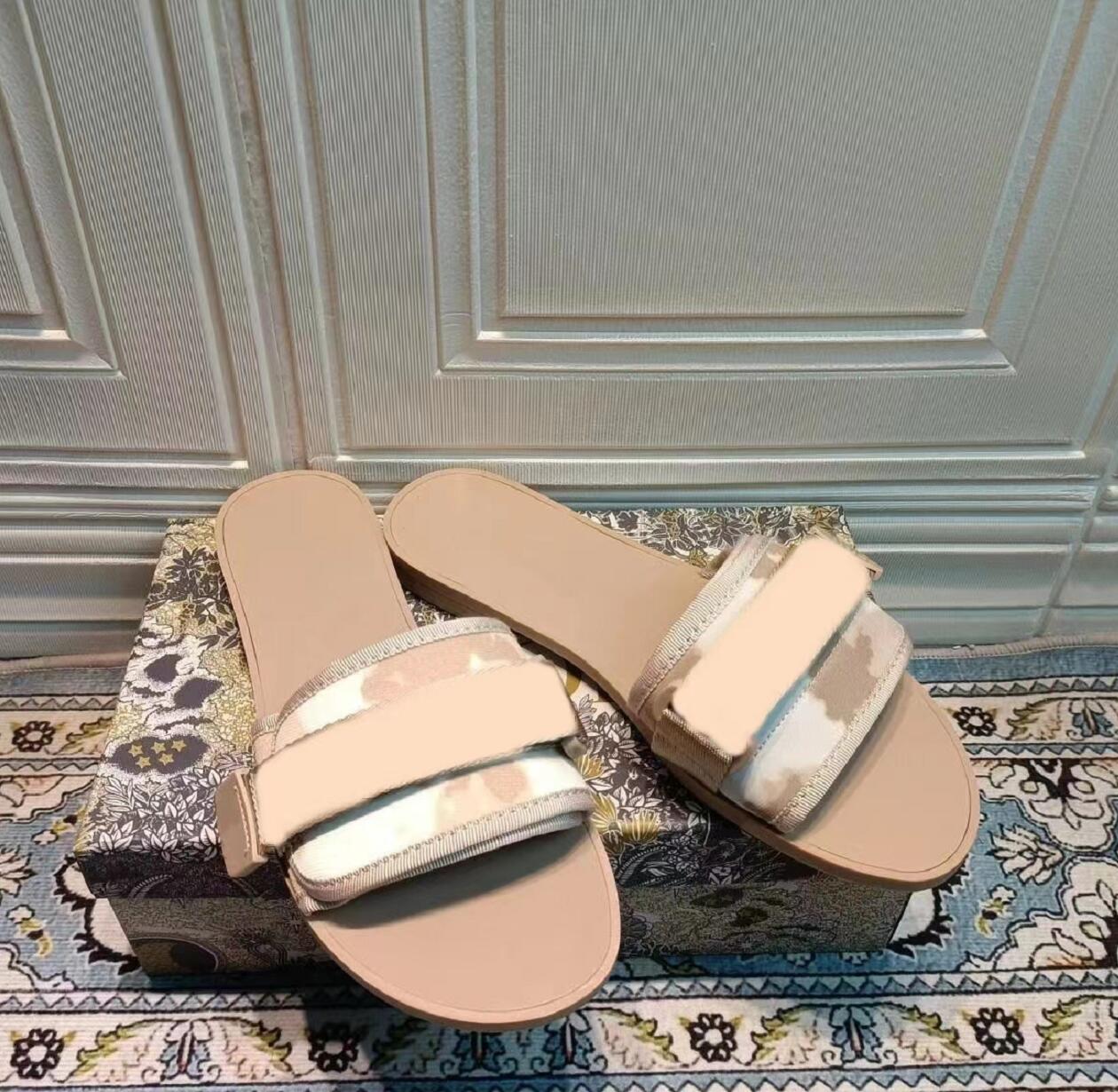 

Paris Designer Flat Bottom Slippers Summer HOOK & LOOP Sandal Classic Embroidery Slipper Top Quality Lady Sandals Fashion Leisure Women Beach Shoes, Not for individual sale