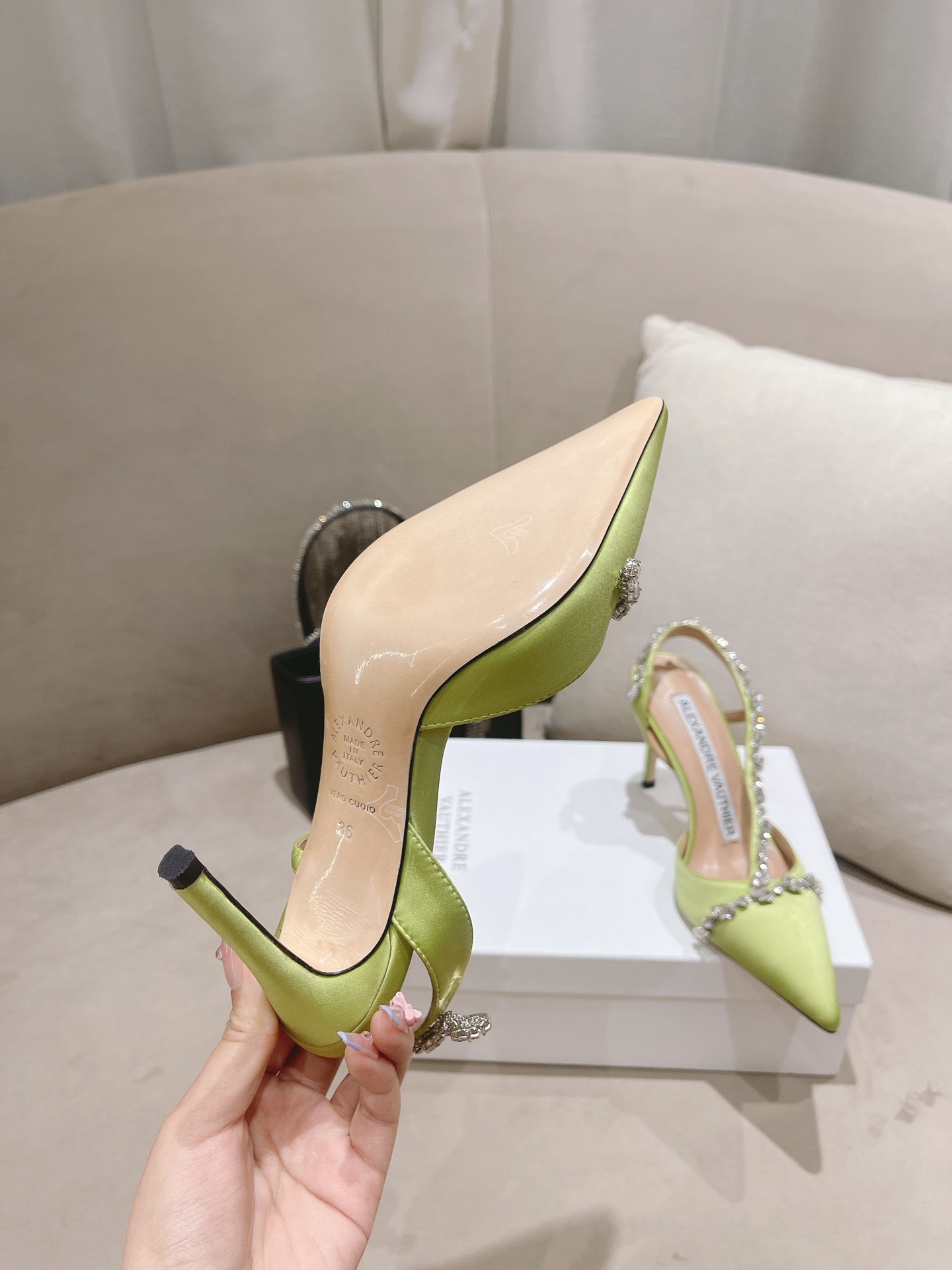 

Designers Luxury Red Bottoms Shoes High Heels Ladys Christians Womens Platform Dress Women Peep-Toes Sandals Sexy Pointed Toe Sole 35-42, 04