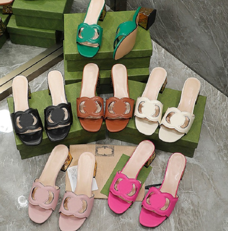 

Designer Low Heeled Sandals Leather Sandals Women Interlocking Cut-out Sandals Snake Pattern Summer Slide Flats Leather Beach Casual Ladies Slippers With Box NO384, Sock