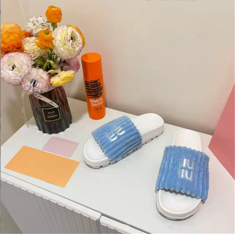 

2022 High quality Womens Slippers Ladies wool Slides Warm letters Sandals Comfortable thick bottom Fuzzy Girl Flip Flop Slipper, Sky blue