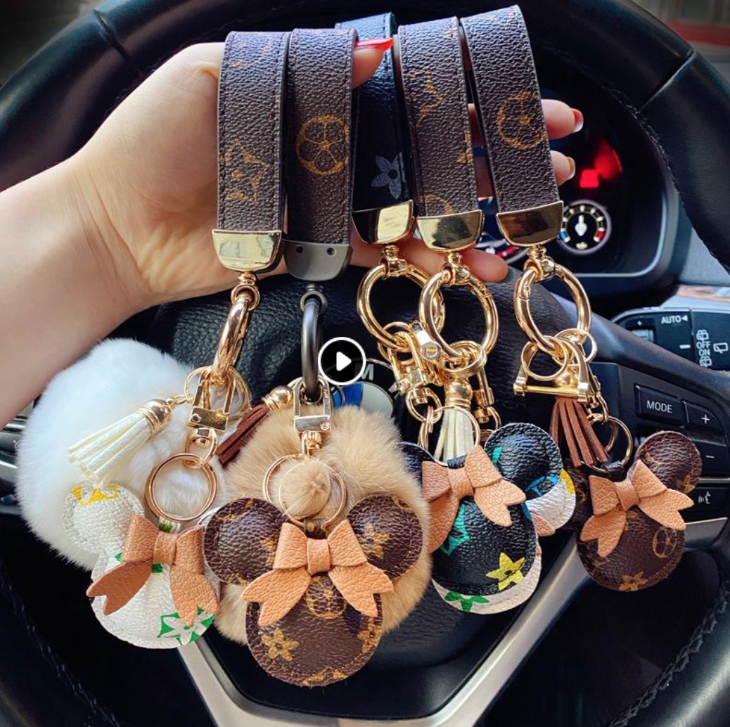 

Mouse Diamond Design Car Keychain Favor Flower Bag Pendant Charm Jewelry Keyring Holder for Men Gift Fashion PU Leather Animal Key Chain Accessories