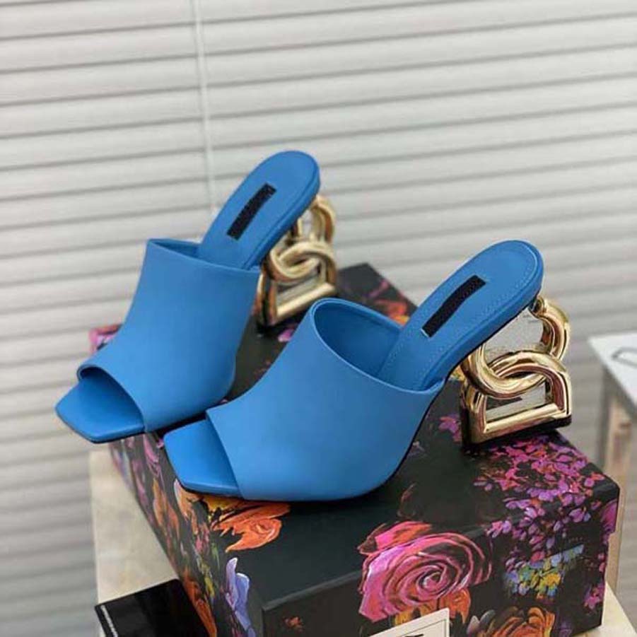 Chaussures à talons pour femmes sandales mode pantoufles à fond épais Alphabet dame cuir chaussures à talons hauts diapositives 002