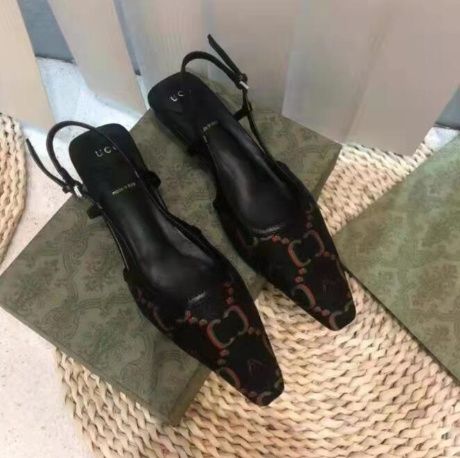 

Womens Pointed Luxury Sandals Hardware Buckle Design High Heels Rhinestone mesh designer GGity shoes multifunction Beach Banquet Party shoes, Flesh