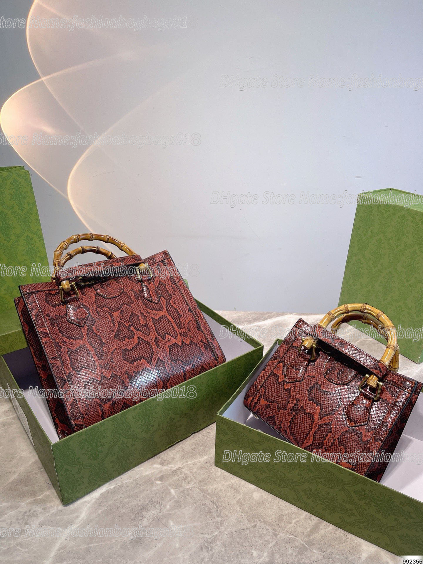 

Diana Bamboo Handle Medium Alligator Handbag Totes Bags Gradient Color Tote Leather Shoulder Bag Fashion Hardware Detchable Adjustable Strap Crossbody