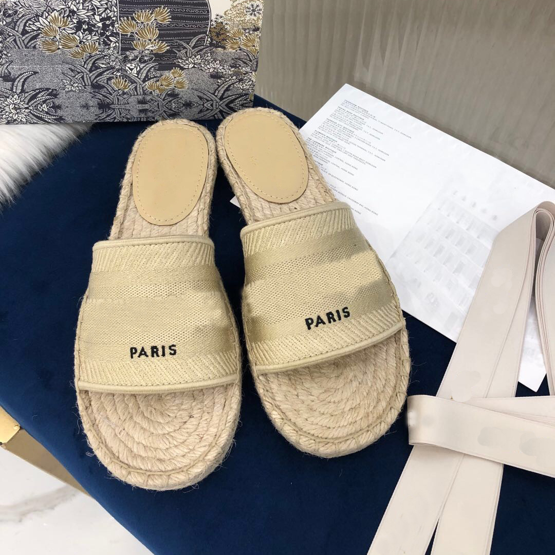 

Women Striped Flat Bottom Linen Sandals Fashion Anti-slip Slippers Multicolor Sandals Summer Outdoor Beach Casual Slippers With Box NO364, Sock