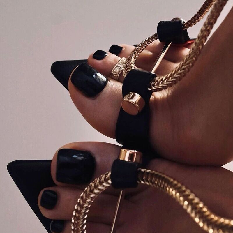 

2022 summer Women's sandals black gladiator strappy gold chains stiletto heels designer party shoes for girl plus size Sandal female