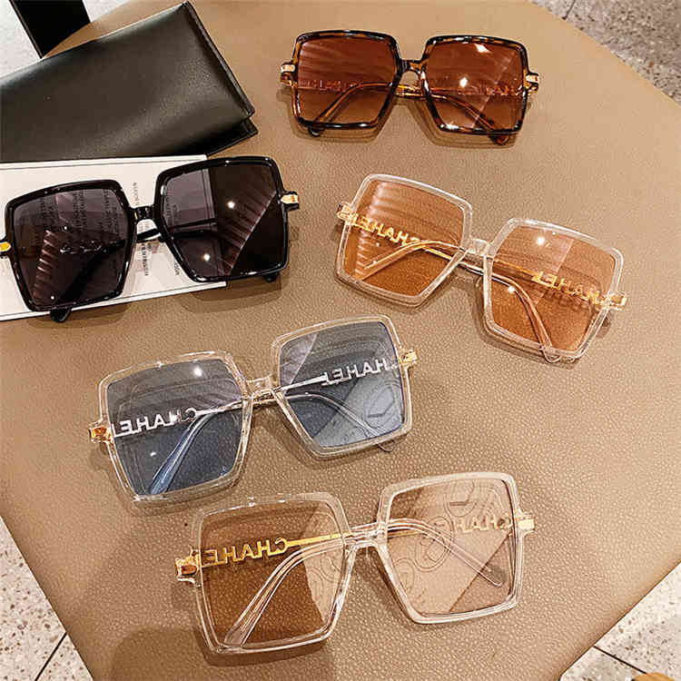 

Letter Oversize Square Sun Glass Women 2022 Fashion Vintage Ladi Shad Digner Famous Brands Luxury Sunglass With