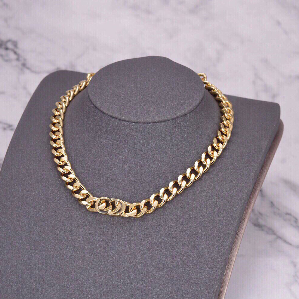 

D Fashion Woman Designer Charm Choker Metal Link Die Pearl Necklaces Internet Celebrity Women Pendant Necklace Gold Chain Jewelry Luxury with Letters C