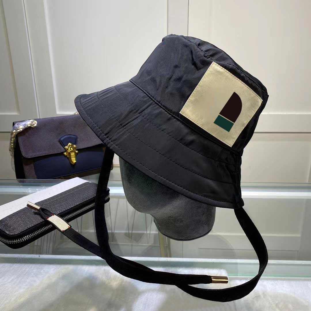 Classique Designer Ball Caps Hommes Femmes Réversible Toile Seau Chapeau Design De Mode Casquettes Chapeaux Hommes D'été Équipée Pêcheur Plage Bo