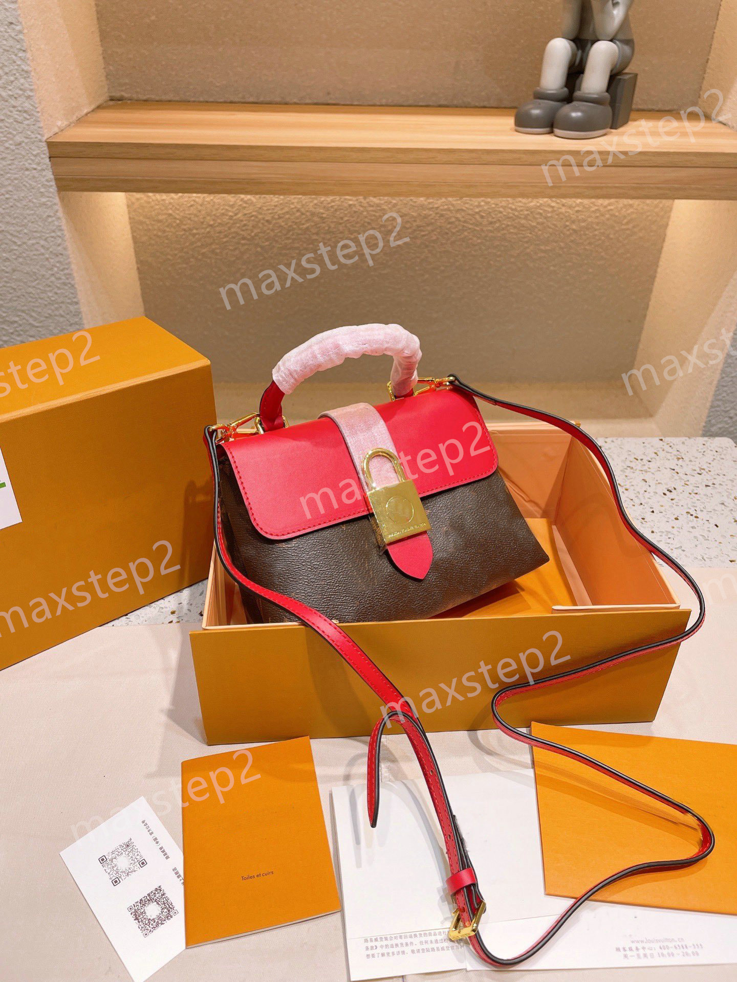 

M44080 M44654 High quality LOCKY BB handbags purses Messenger bags shoulder handbags luxury designer women tote bags fashion leather CrossBody bags