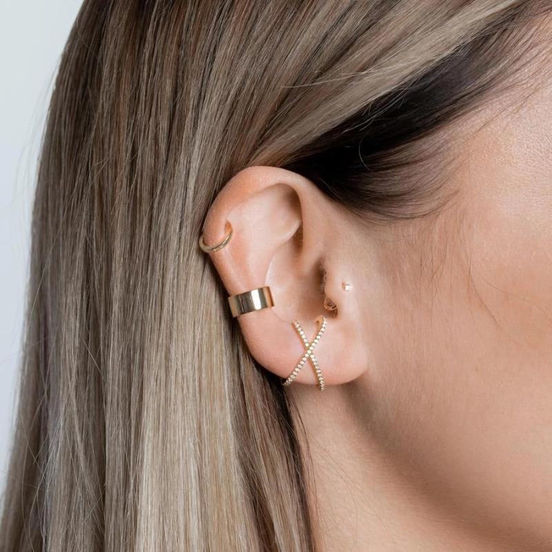 

Stud Quality Design X Shape Cross Charms Earrings Paved Cubic Zircon For Women Cartilage Piercing Fashion Chic JewelryStud