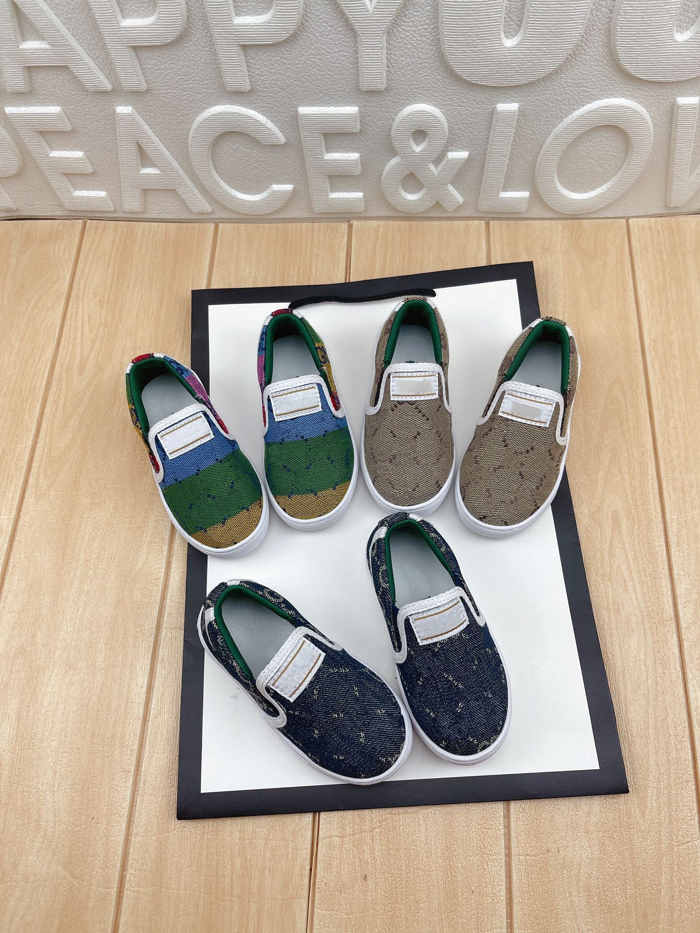 

2022 Luxury Kids Shoes Boys Loafers Shoes Girls Bow Flats for Oxford Children Sneakers Teens Toddler Moccasins fashion Baby Casual Shoes Slipper running, Shipping pay