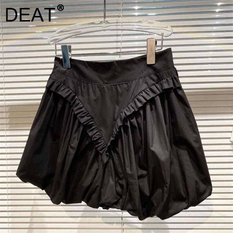 

DEAT Spring Summer Fashion Casual V-shaped Pleated Elastic Waist Bubble shorts Knickerbockers Shorts Women SK817 210709, Black