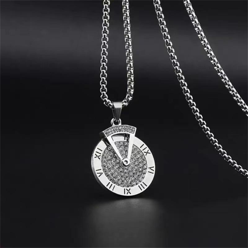 

Chains Clock Necklace Men And Women Fashion Light Luxury Chain Pendant Hip Hop Versatile Sweater Personality JewelryChains