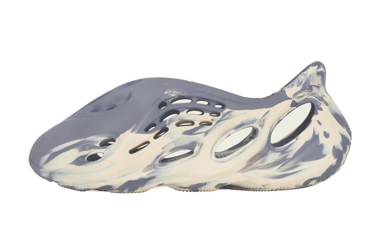 

2021 slides men women slippers Desert Sand Core Soot Bone Earth Brown Foam Runner FUf''yeezies''yezzies''slide kanyes slider foam runners, #7