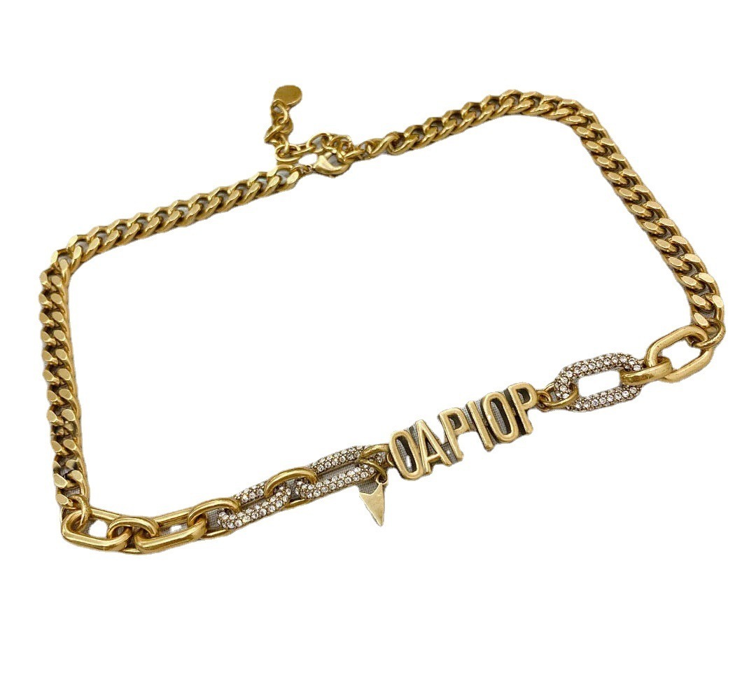 

Classic Designer Jewelry Ladies Vintage Gold Fashion Letter Necklace Bracelet High Quality Pure Copper Material Couple Wedding Birthday Gift Necklace