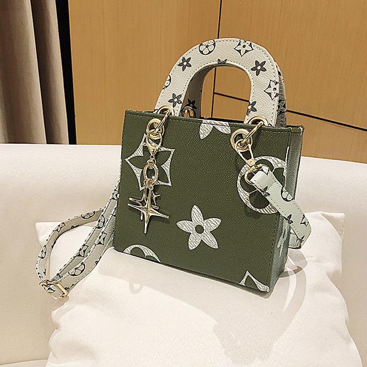 

Women's Bags Autumn/Winter Versatile One Shoulder Fashion Versatile Large Capacity Crossbody Bag, Green