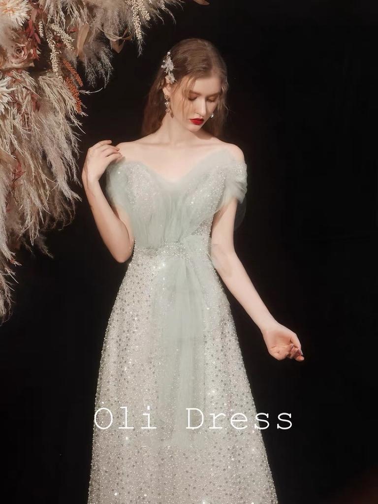 

Party Dresses Luxury Silver Gray Evening Sweetheart Off Shoulder Sequined Customize A Line Bead Bridesmaid Prom Gown For Wedding PartyParty