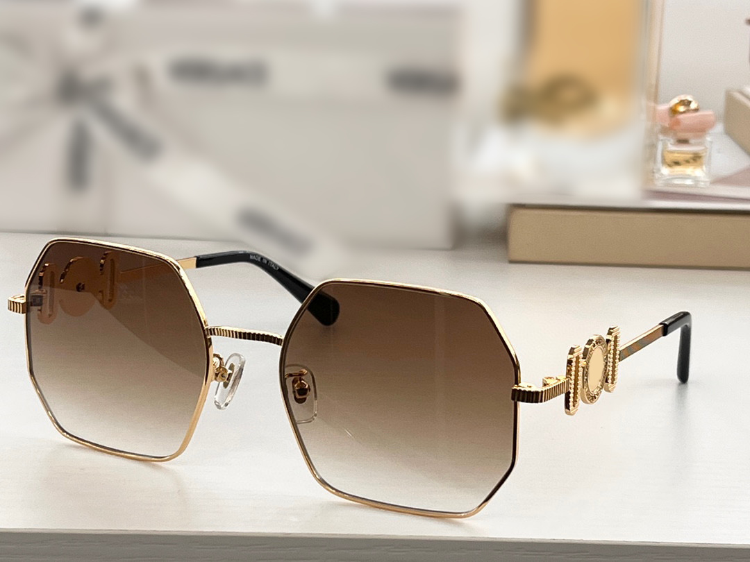 

Sunglasses For Women Men Summer 2248 Style Anti-Ultraviolet Retro Plate HexagonFull Frame Glasses Random Box