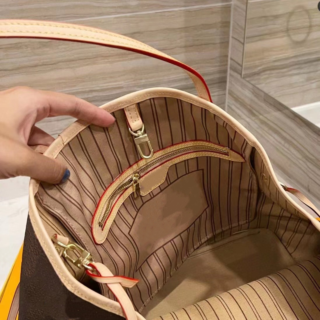 

Totes designer handbag women for womens never mm the tote bags luxury 5a pochette flower fake branded blue vintage cream ladies utility summer beach 2022 handbags Bag, Ask me for pictures