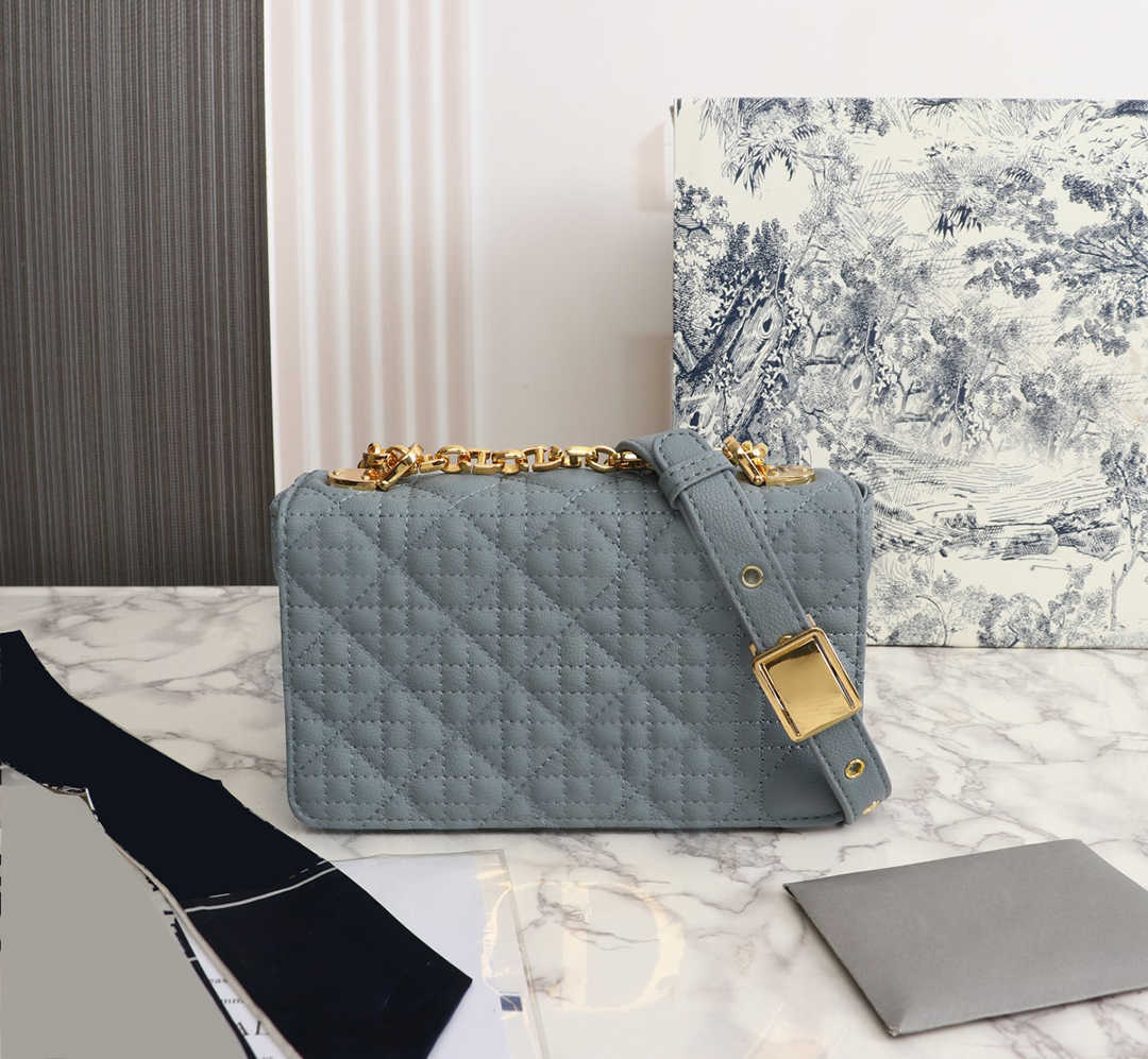 Sacs à bandouliers de mode Caro Luxury Designer Sacs de haute qualité pour femmes de haute qualité sac en métal Sac de messagerie de messager