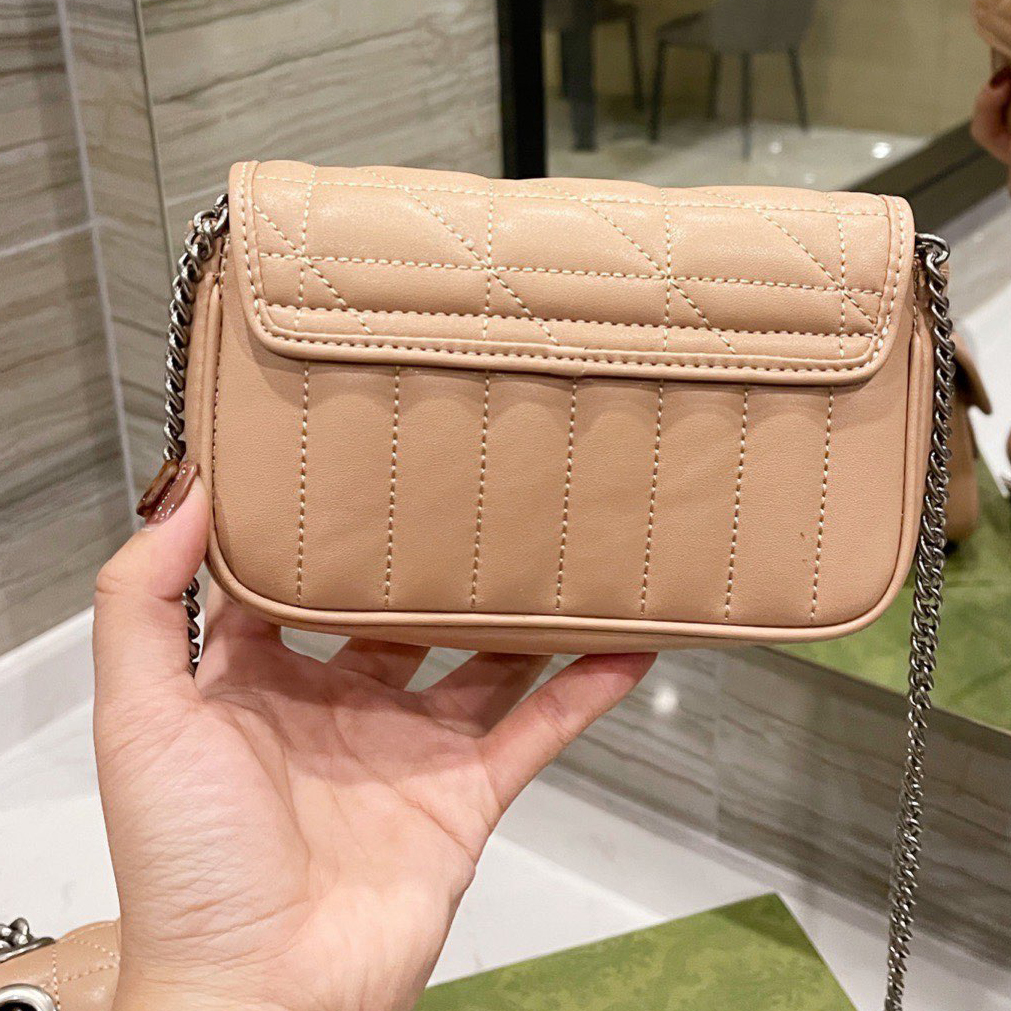 

Chains bag Luxury Designer Brand Senior Envelope Bag Fashion Shoulder HandbagHigh Quality Phone Cross body Bag Wallet Metallic Totes, No bags