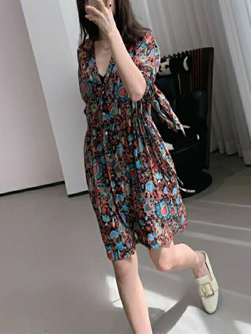 

Party Dresses Women Retro Print Midi Dress Slim Waist Half Sleeve Drawstring With Lace-Up Ladies V-Neck Long Robes 2022 SummerParty