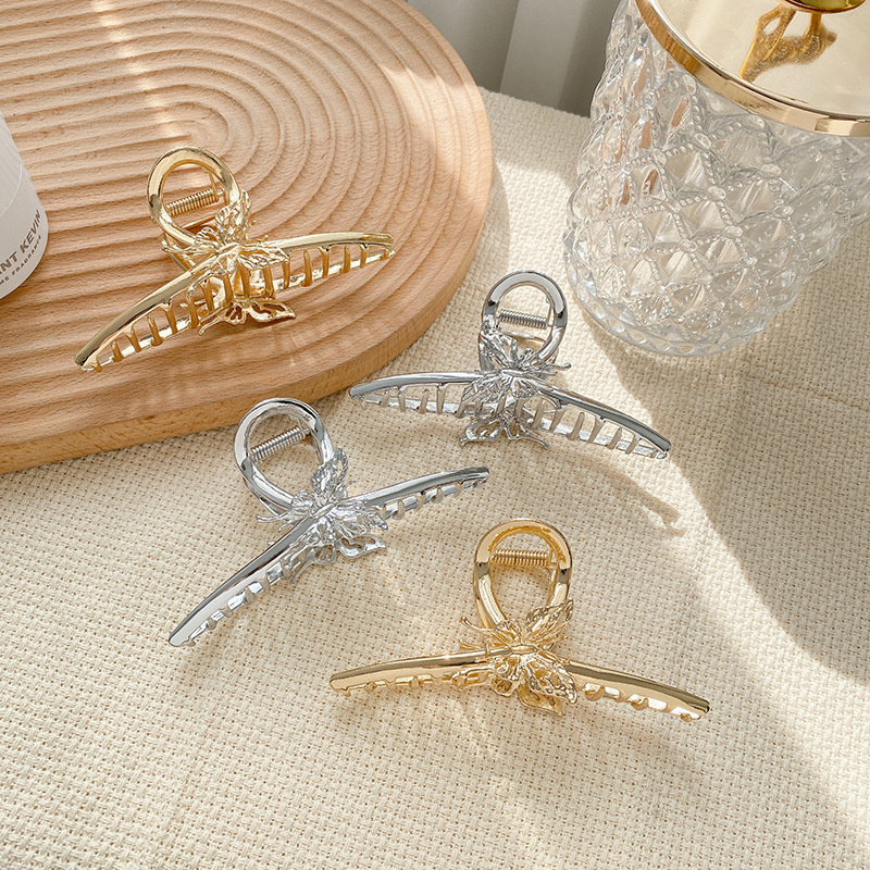 

Women 11 CM Large Alloy Bowknot Butterfly Hair Clamps Korean Headdress Animal Ponytail Cross Hair Claw Clips Female Gold Silver Bath Scrunchies Hairpins Ornaments