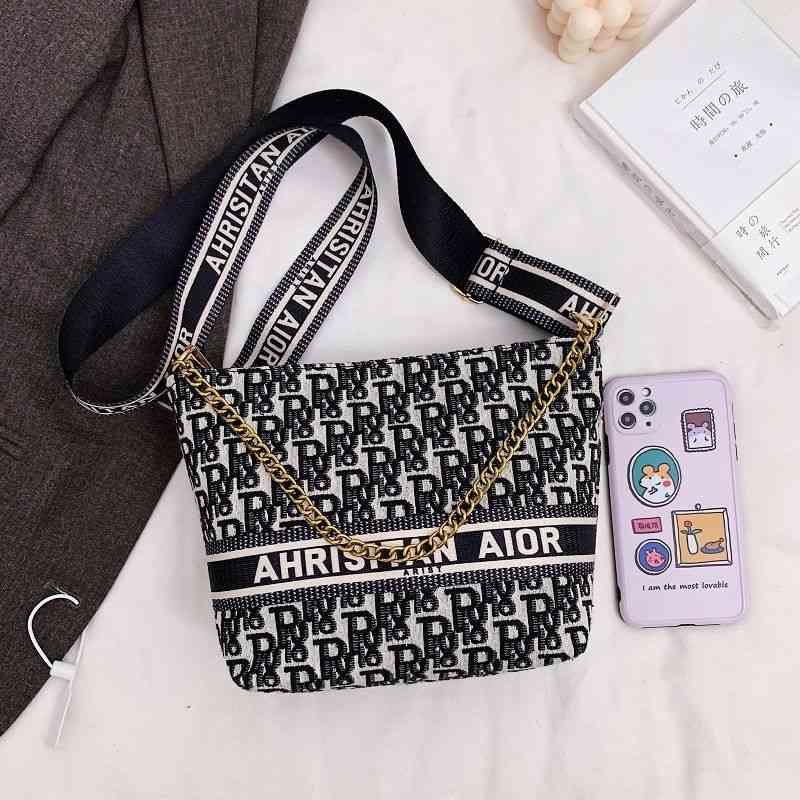 

autumn and winter women's version ins foreign style net red same One Messenger 75% off shops outlet online 2022, Black