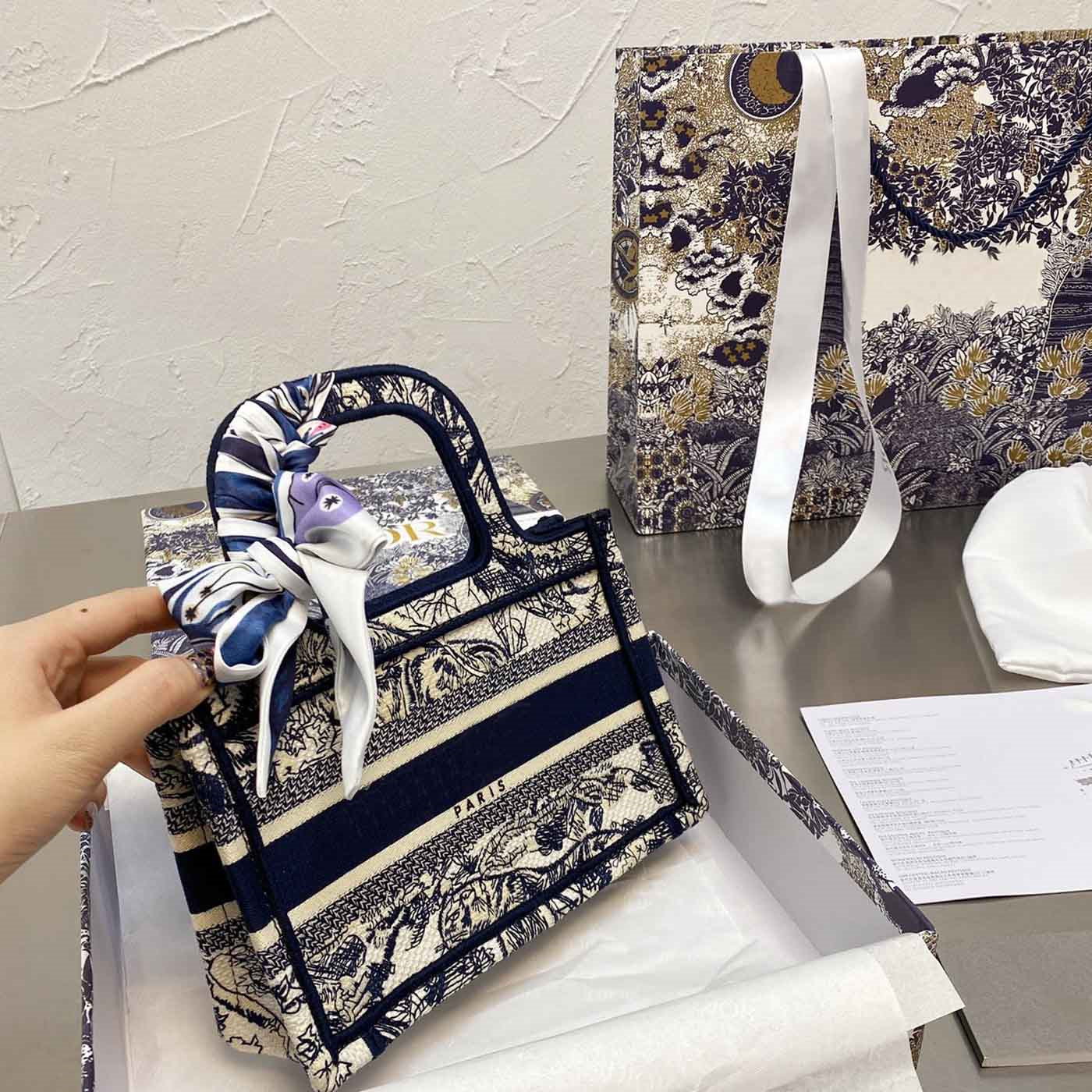 

Women Fashion Handbag Luxury Shopping Bag Lady Designer Large Capacity Handbags Classic Totes Bags, This item is not for sale