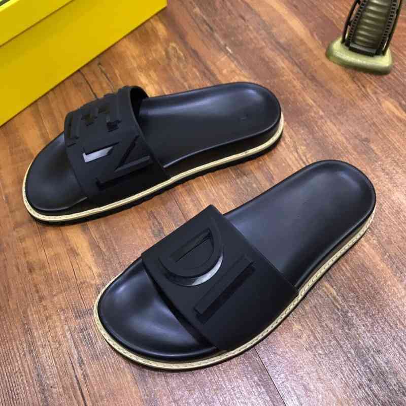 

slippers fend slides In summer, wear flip flops men's 2021 new Korean versatile sandals leisure large non slip beach shoes