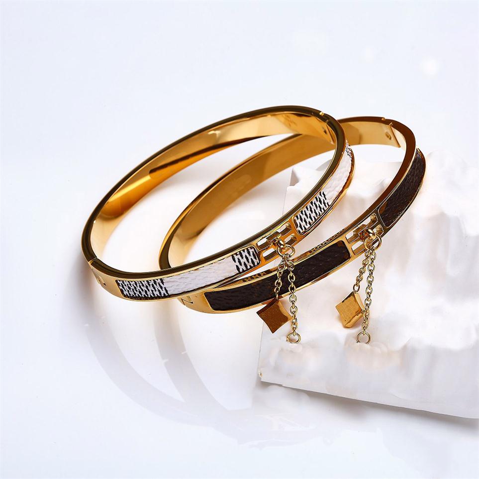 Designer Love Bracelet Jewelry Titanium Steel Gold Bangle Luxury Simple Women's Penndants Bracelets avec Channel Box233L