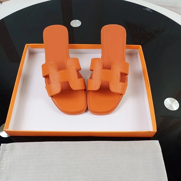 

Design beautiful Womens Fashion Pearl Sandals lady Summer Casual Slippers Flip Flops luxurys sandy shoes size 35-42 MKJ54685