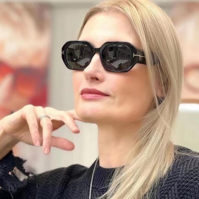 

Sunglasses 2022 Women Oversized Square Frame Designers Sports Outdoor Driving Beach Shade UV400 Glasses For Men